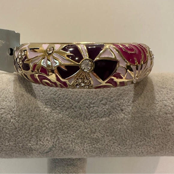 NWT Sequin by Nordstrom Clamper Bracelet-gold tone Floral print in pink & purple - Picture 9 of 14